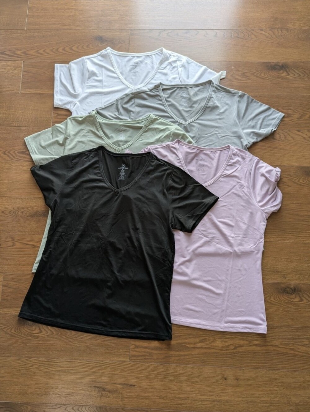 Real Essentials V Neck T Shirts Womens Medium  Lot Of 5